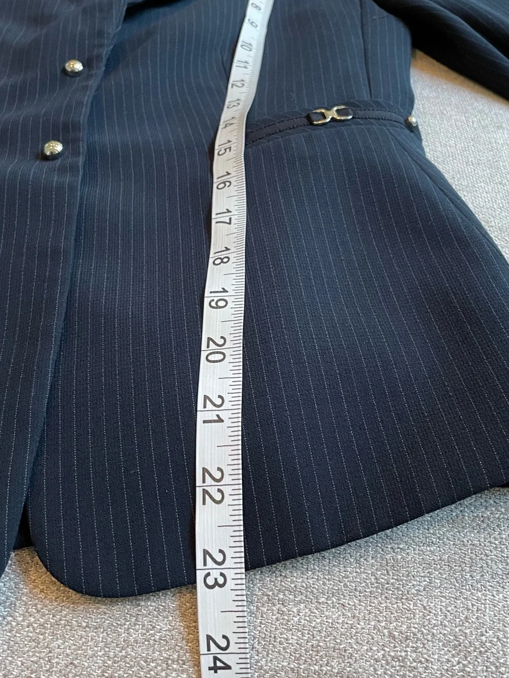 Tahari Black Pinstriped Snap Front Silver Tone Hardware Lined Jacket Blazer